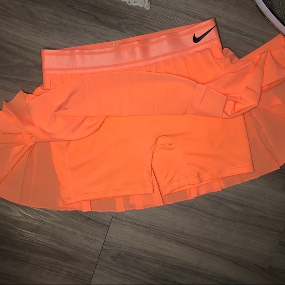 *SOLD* NWT Nike Victory pleated tennis skort Small - Picture 3 of 9